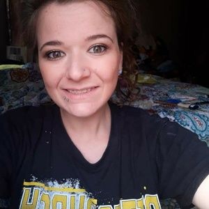 Meet your Posher, Naomi